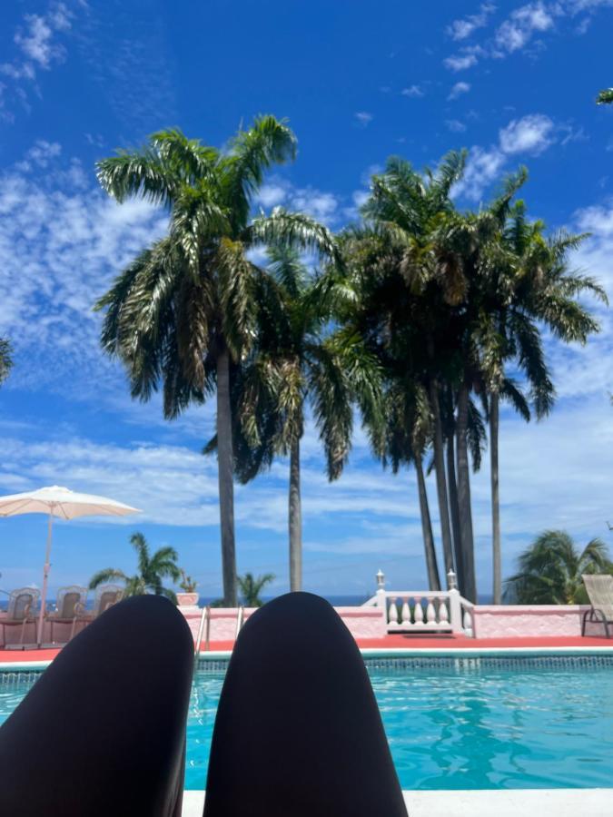 The Lodge @ Peaceful Palms Montego Bay Ngoại thất bức ảnh