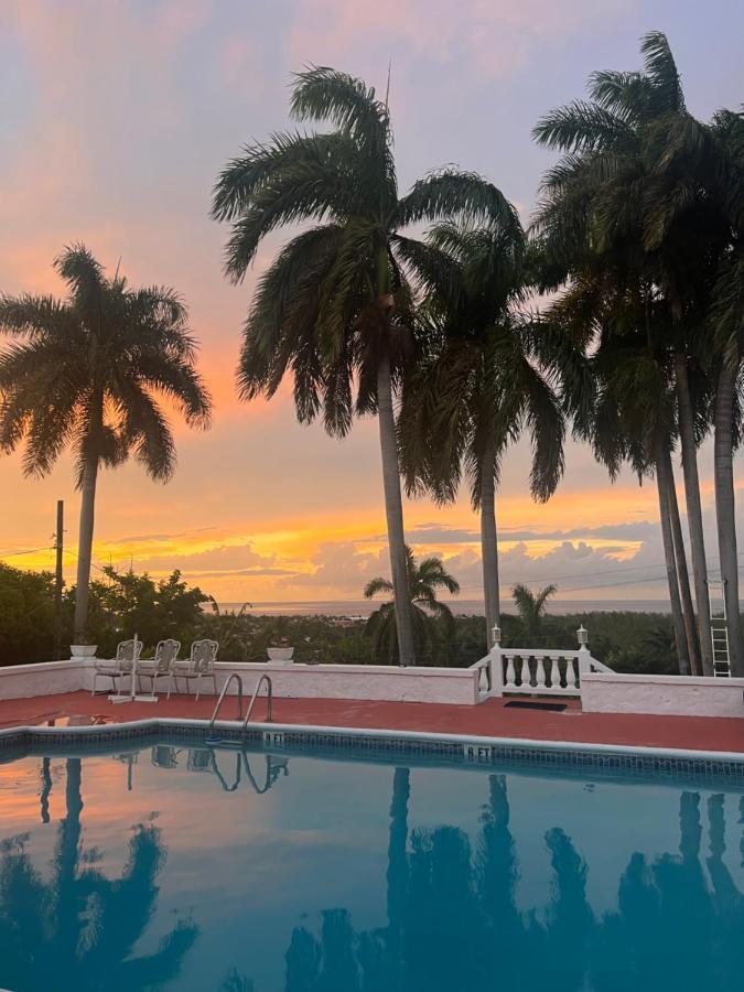 The Lodge @ Peaceful Palms Montego Bay Ngoại thất bức ảnh