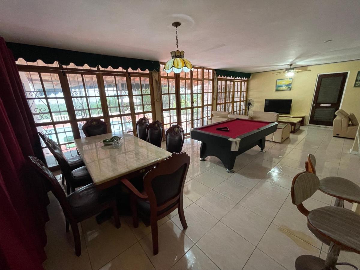 The Lodge @ Peaceful Palms Montego Bay Ngoại thất bức ảnh