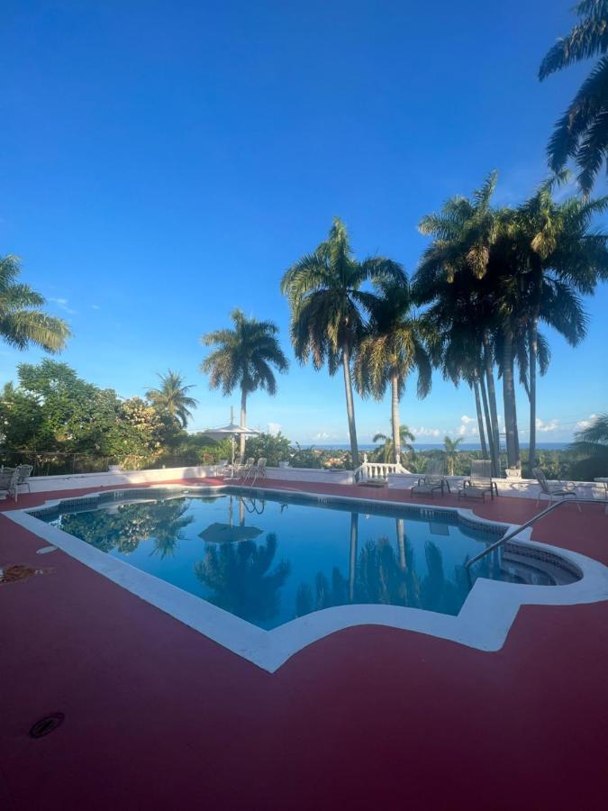 The Lodge @ Peaceful Palms Montego Bay Ngoại thất bức ảnh